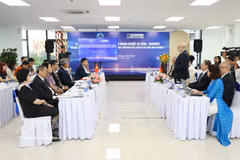 双方会见场景。图自越通社
