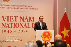 越南驻英大使杜明雄在活动上发言。图自越通社