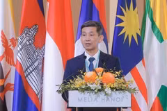 越南文化体育旅游部体育局局长阮名黄越发表讲话。图自越通社