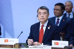 政府总理黎明兴在东盟—俄罗斯关系建立35周年纪念峰会全体会议上发表讲话。图自越通社