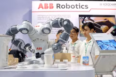 活动上展示的技术产品。图自越通社