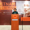 越南驻希腊大使范氏秋香发表讲话。图自越通社