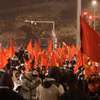 数万民众涌上街头，在各条街道游行庆祝越南U23队的胜利。图自越通社