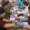老街省启动针对身份不明烈士亲属的DNA生物样本接收高峰期。图自越通社