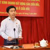 胡志明市国会代表团副团长武煌银发表讲话。图自越通社