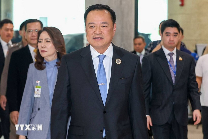 泰国新任总理阿努廷·参威拉军。图自越通社
