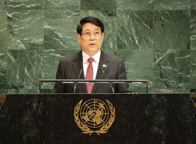 越南国家主席梁强在第80届联合国大会高级别一般性辩论上发表讲话。图自越通社