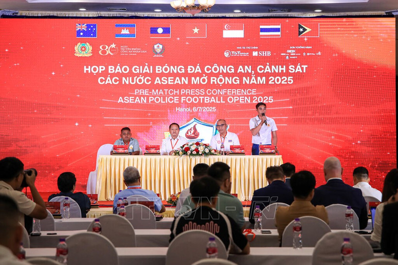 2025年东盟国家公安警察足球锦标赛为执法力量打造有意义的体育平台。图自越通社