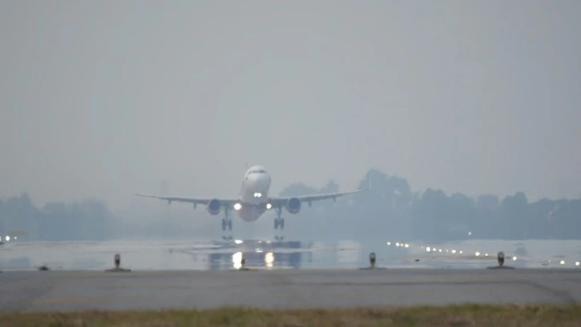 越捷航空就新山一机场航班着陆滑出跑道一事作出说明。图自越捷航空