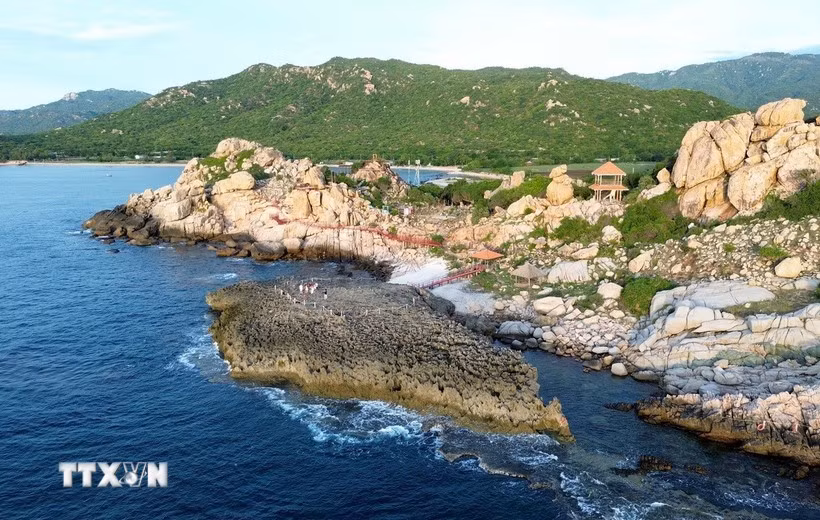 鸟瞰莱洞的风景。图自越通社