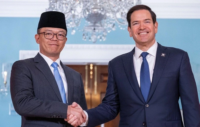 印尼外交部长苏吉约诺（Sugiono）与美国外交部长马尔科·鲁比奥（Marco Rubio）。图自Getty