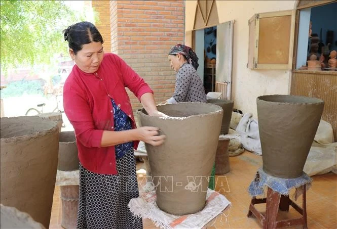 陶艺村目前是东南亚最古老的陶瓷村。图自越通社