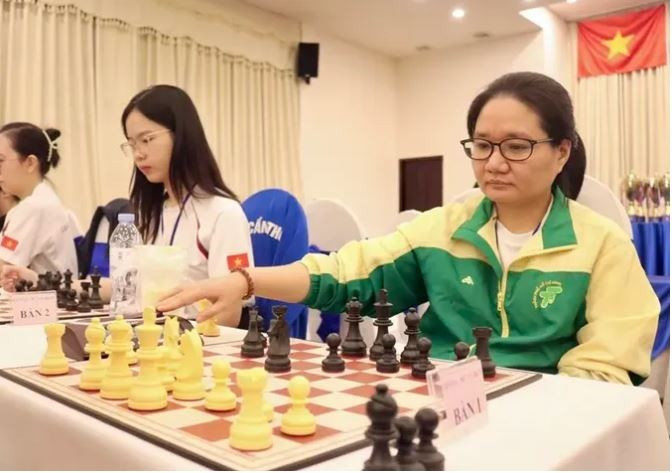 15名越南棋手出征2025年东南亚国际象棋锦标赛。图自sggp.org.vn