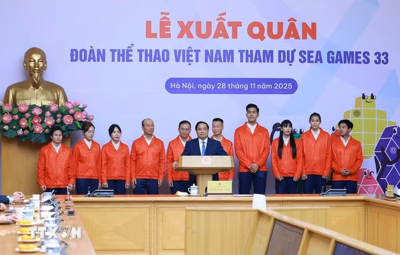越南政府总理范明政出席出征仪式。图自越通社