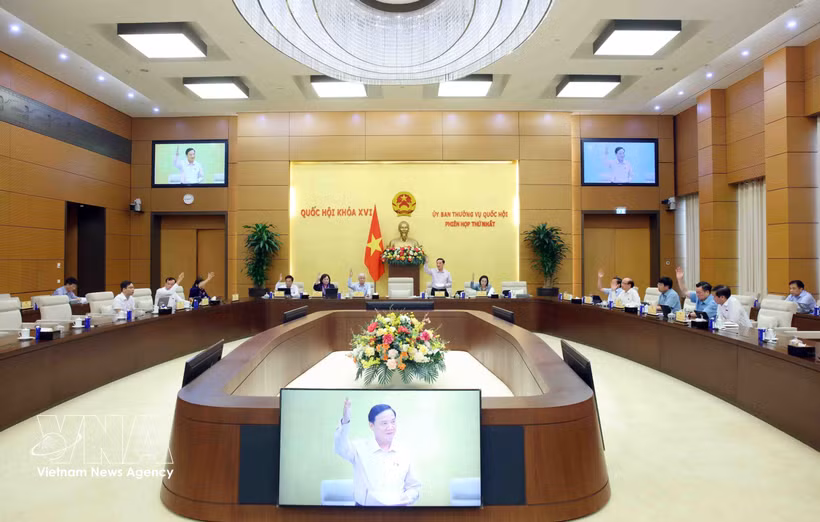 越南国会常务委员会第一次会议现场。图自越通社