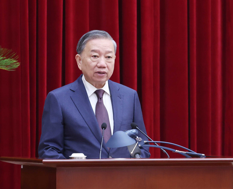 越共中央总书记苏林主持会议并致开幕词。图自越通社