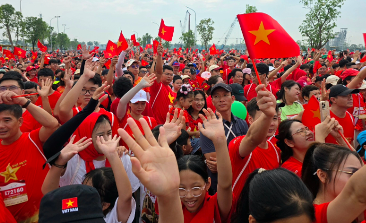 2025年“我的越南”马拉松赛弘扬民族精神。图自VOV