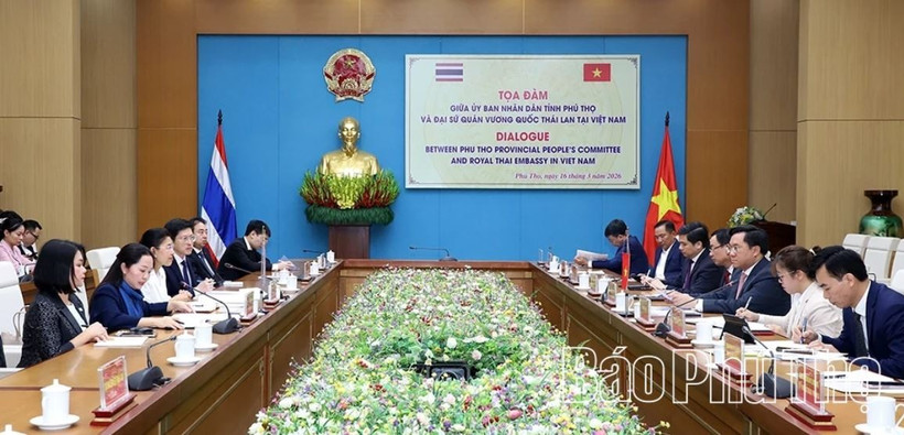 座谈会现场。图自富寿报