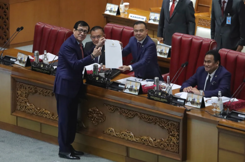 印度尼西亚新刑法典审议批准会议现场。图自美联社