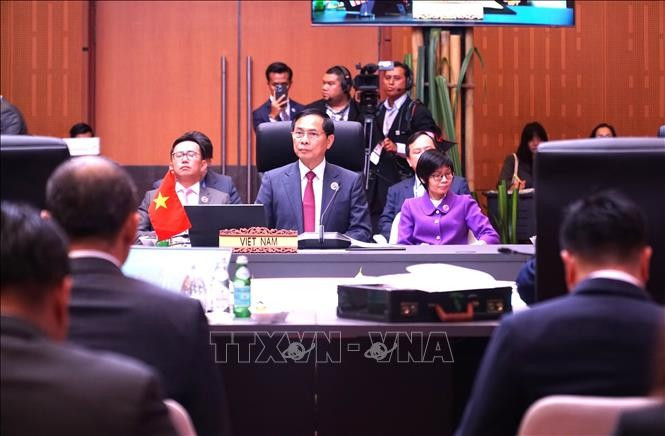 越南副总理兼外交部长裴青山出席第58届东盟外长会议（AMM-58）全体会议。图自越通社