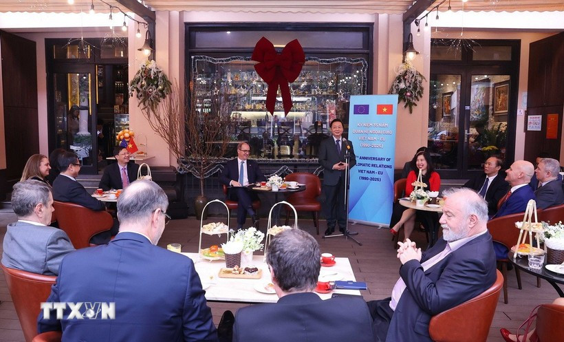 会见现场。图自越通社