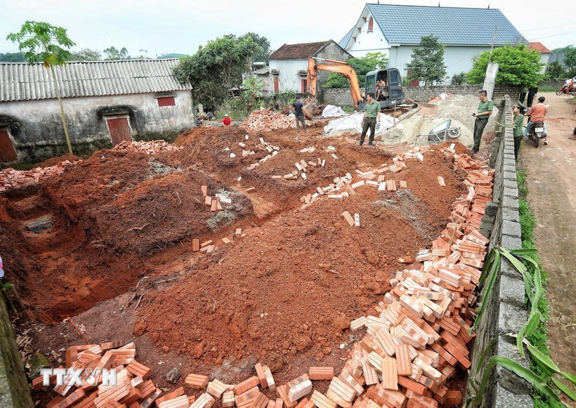 北江省为住房困难的革命有功者家庭举行住房建设开工仪式。图自越通社