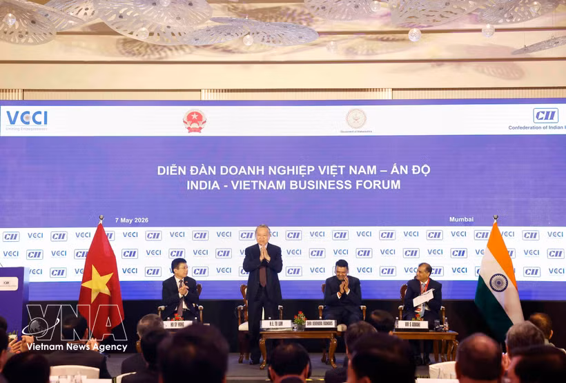 越共中央总书记、国家主席苏林出席越印企业论坛。图自越通社