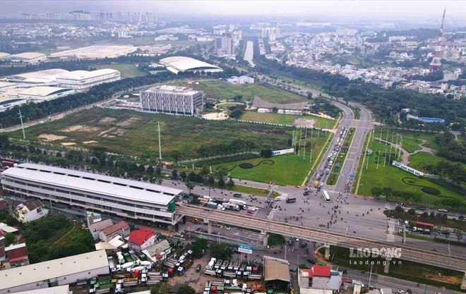 胡志明市高新技术园区，英特尔越南工厂所在地。图自《劳动报》