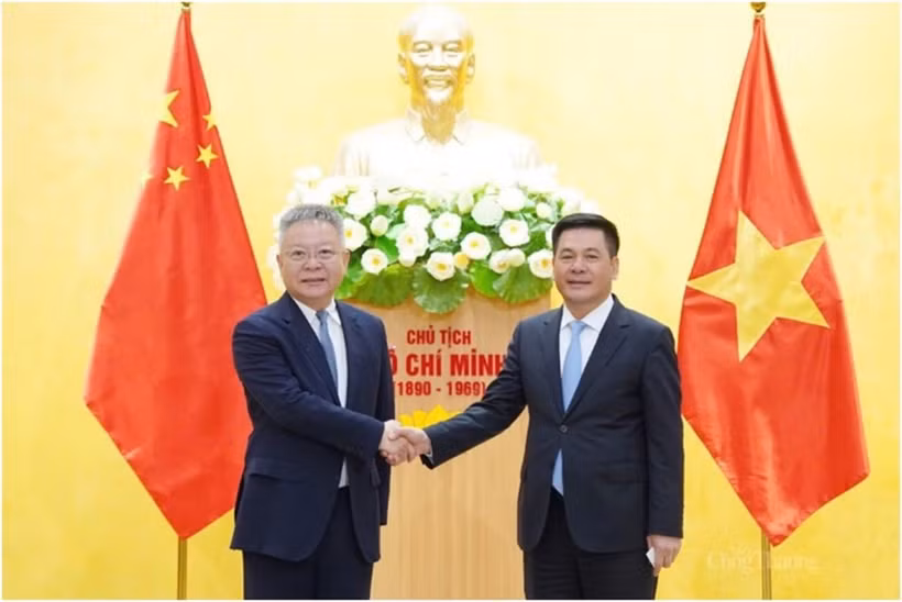 越南工贸部长阮鸿延2023年2月会见了中国海南省委沈晓明。图自工贸部