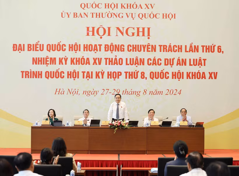 8月27日上午，国会常务委员会在国会大厦召开第十五届国会第六次国会专职代表会议。图自越通社