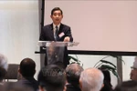 越南驻泰国大使范雄在论坛上发表讲话。图自越通社