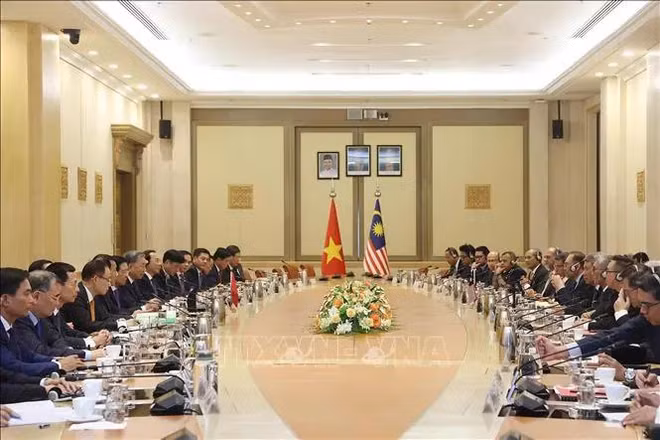 hoi-dam-211124-2.webp