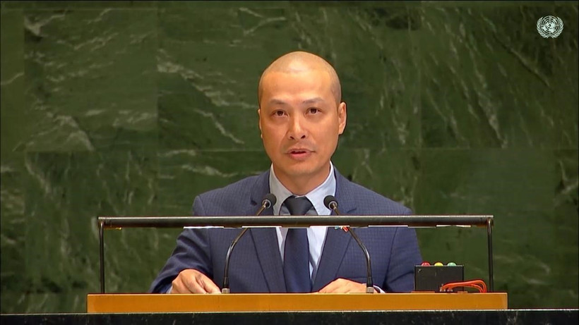 越南常驻联合国代表团副团长阮黄原公使。图自越通社