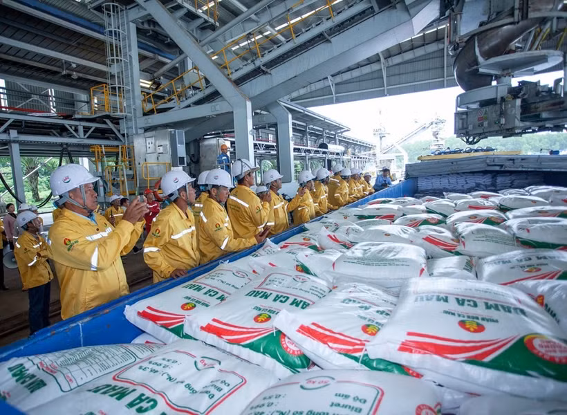 金瓯石油肥料股份公司向美国出口首批4万吨肥料。图自Petrovietnam