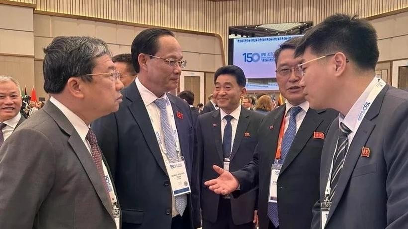 越南国会副主席陈光方会见朝鲜最高人民会议副委员长明庆仁。图自《人民报》