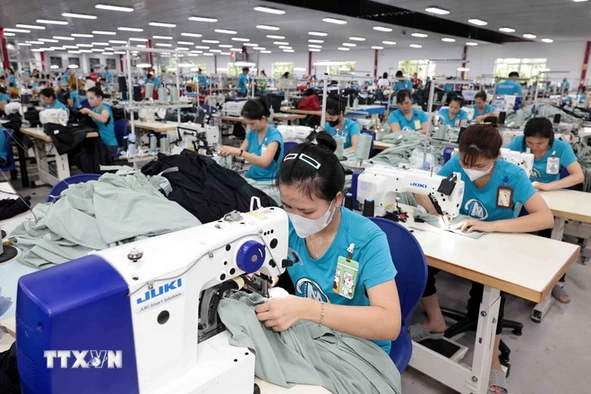 越南纺织服装业贸易顺差达近70亿美元。图自越通社