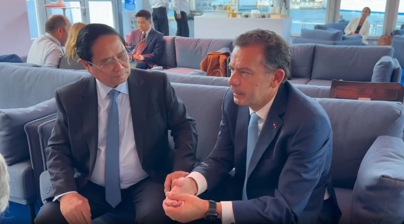 越南政府总理范明政会见葡萄牙总理路易斯·蒙特内格罗。图自越通社