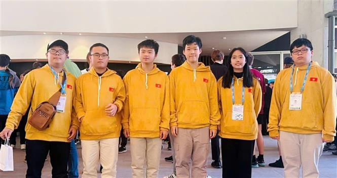 越南国家代表队的6名参赛学生全部获奖。图自越通社