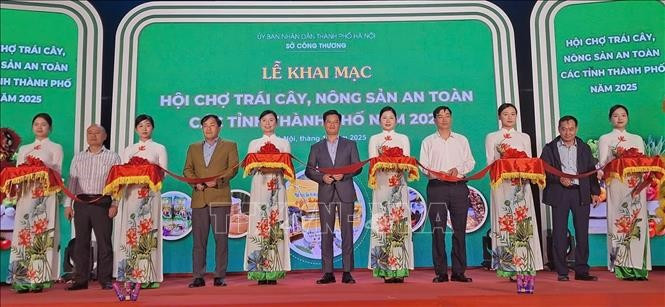 2025年安全水果与农产品博览会开幕式。图自越通社