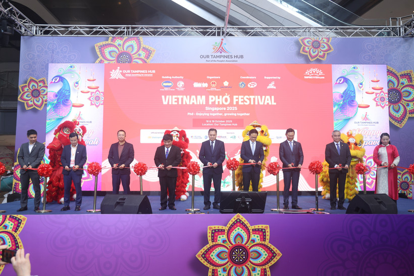 2025年越南河粉节开幕式。图自越通社