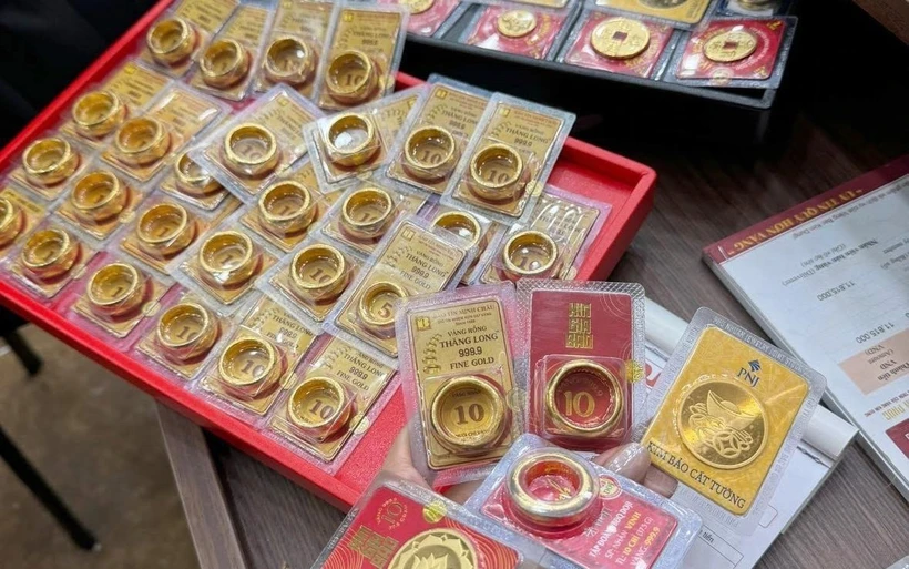 3月18日下午越南金戒指与金条价格再创新高。图自互联网