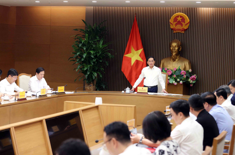 政府副总理裴青山主持召开《联合国打击网络犯罪公约》开放签署仪式筹备工作会议。图自越通社
