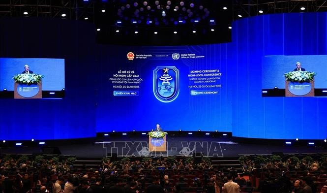 联合国秘书长安东尼奥·古特雷斯(António Guterres)在《河内公约》开放签署仪式上发表讲话。图自越通社