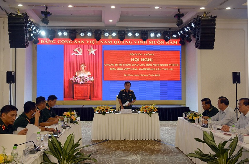 越柬两国就第二次越南与柬埔寨边防友好交流活动筹备方案达成共识。图自qdnd.vn