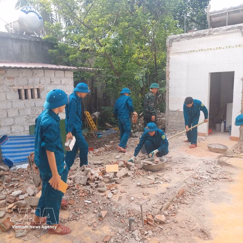越南努力为抗战期间受化学毒剂影响人员的亲生子女消除危旧住房。图自越通社
