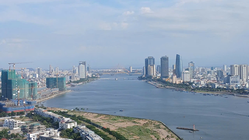 岘港市韩江。图自越通社