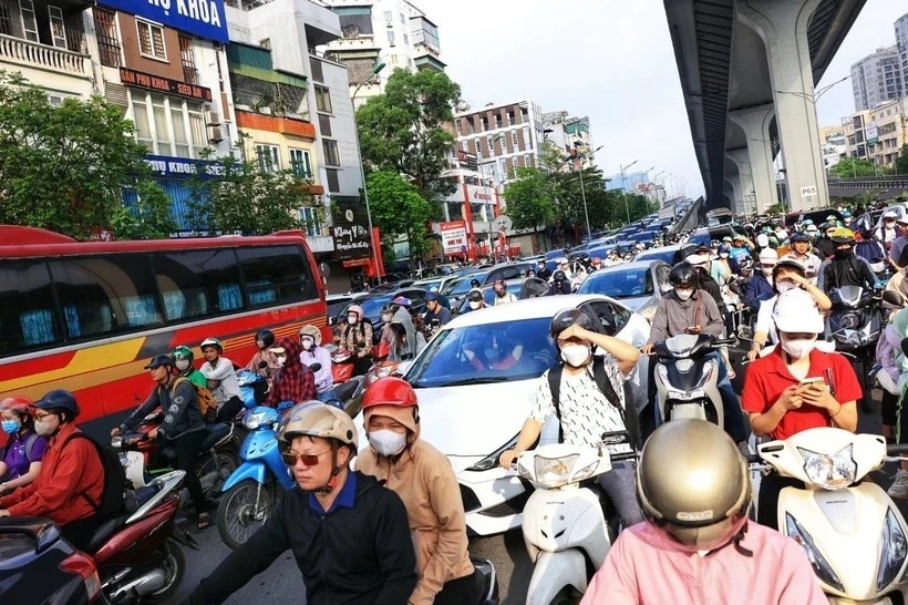 新冠肺炎疫情病例零星散发卫生部继续提醒民众采取防范措施。图自越通社