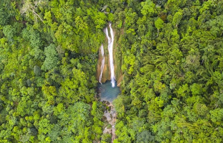 空拍的奎儿瀑布。图自《越南之声》