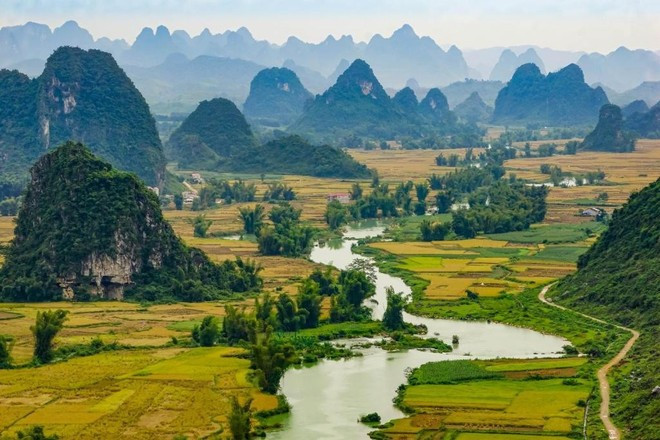 美丽宁静的自然景观是越南吸引国际游客的因素之一。图自Vietnam+