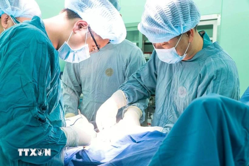 越南医疗旅游因胎儿宫内心脏手术成功迎来积极信号 。图自越通社
